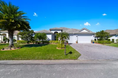 4777 Four Lakes Circle Sw 1