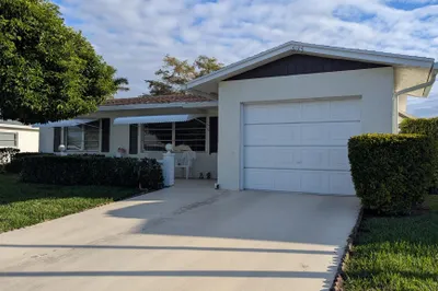 5195 Michael Drive 1