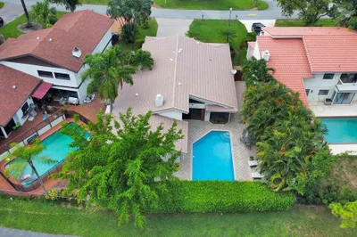 6450 Pond Apple Road 1