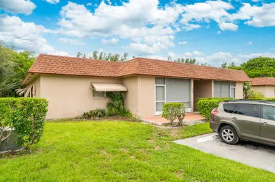 1904 Palmland Drive 1