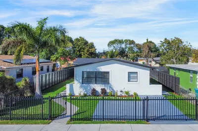 1605 NW 117th St 1