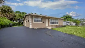 Just Listed | 1023 N Australian Avenue