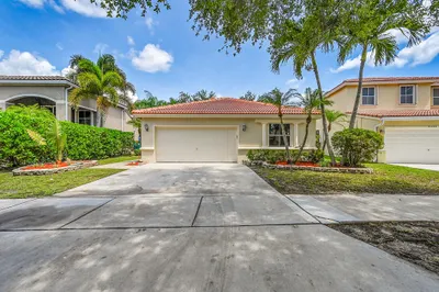 5365 NW 49th Street 1