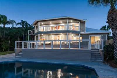 114 N Sewalls Point Road 1