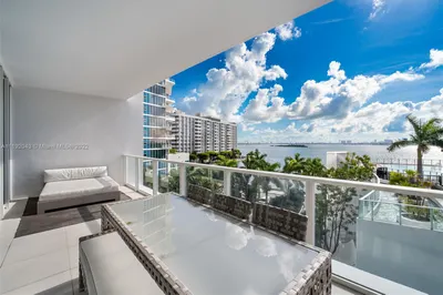 2020 N Bayshore Dr #608 1