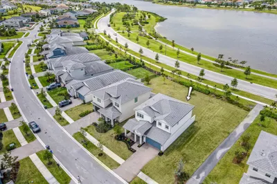 19522 Broad Shore Walk 1