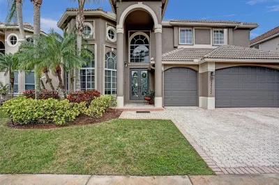 12352 NW 26th St 1