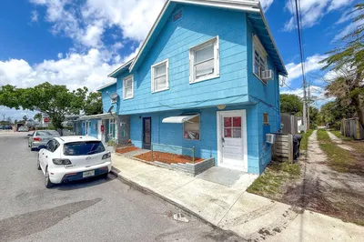 714 N 4th Avenue N 1