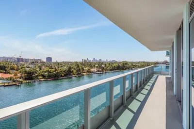 9221 E Bay Harbor Drive #609 1