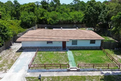 3024 W Dixie Boulevard 1