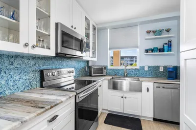100 Paradise Harbour Boulevard #106 1