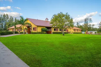 11861 Hawk Hollow 1