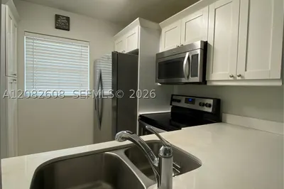 5181 W Oakland Park Blvd #112 1