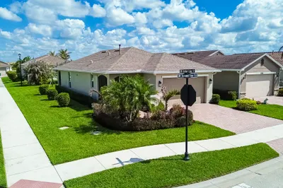 9792 SW Trumpet Tree Circle 1