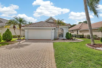 416 SW Horseshoe Bay 1
