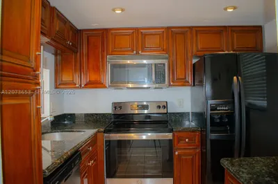 9230 Lagoon Pl #411 1