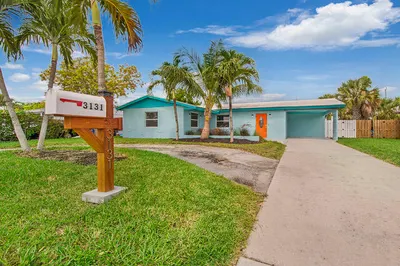 3131 Avenue H E 1