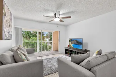 1548 SE Royal Green Circle #206 1