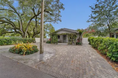 4541 SW 26th Ter 0 1