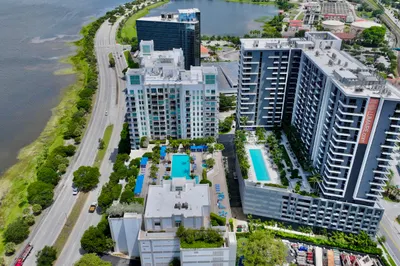 300 S Australian Avenue #919 1
