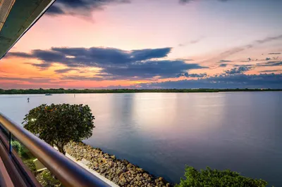 100 Lakeshore Drive #L6 1