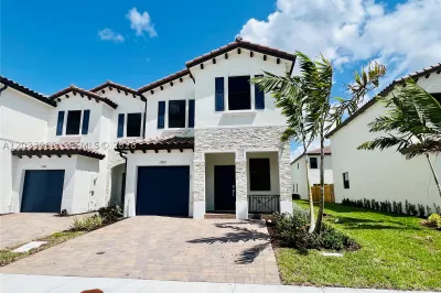 11925 SW 247th Ter #11925 1