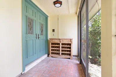 03_18363_Island_Oak_Ave3_mls