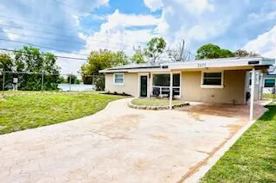 2611 NW 27th Street 1