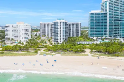 10275 E Collins Ave #502 1
