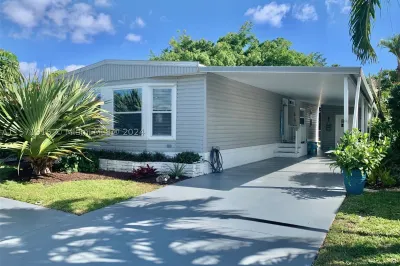 126 NW 51st St 1