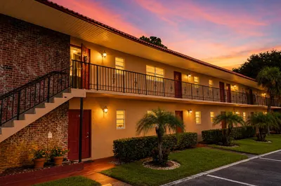1979 SW PALM CITY Road #G 1