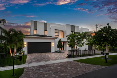 499 NE 4th Street 1