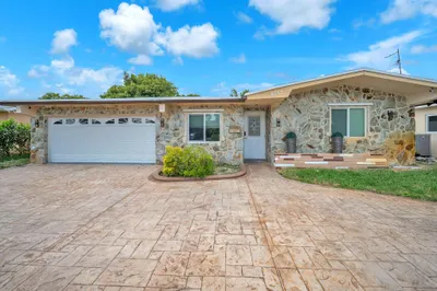 6757 Petunia Drive 1