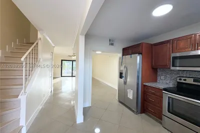 1606 NW 90th Way #1606 1