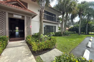 1102 Duncan Cir #104 1