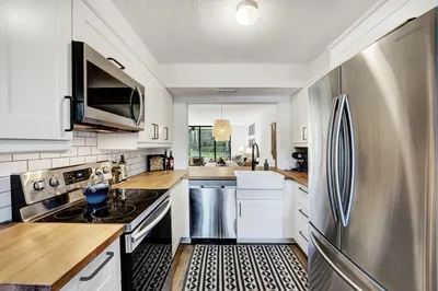 1850 Homewood Boulevard 1