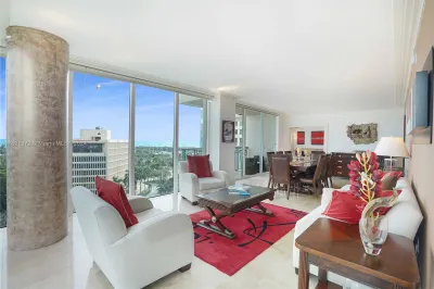 3350 SW 27th Ave #901 1
