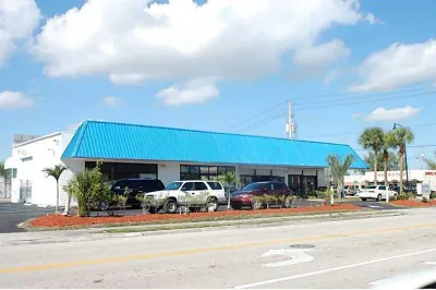 15 SE 2nd Avenue 1