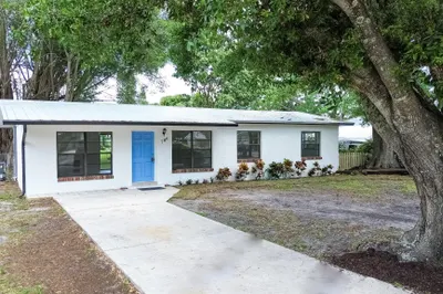 706 Azalea Avenue 1