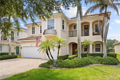 5718 SW Bald Eagle Drive 1