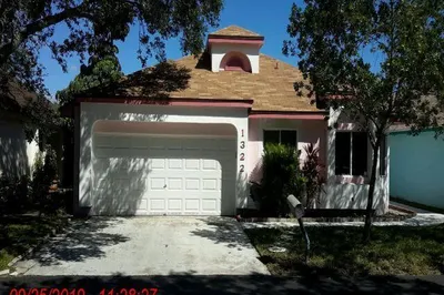 1322 E Glen Oak Road 1