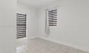 33 E 60th St #B Photo