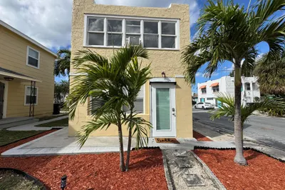 509 6th Avenue N #1 1