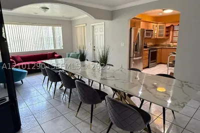 1020 NE 172nd Ter 1