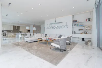17475 Collins Ave #1802 1