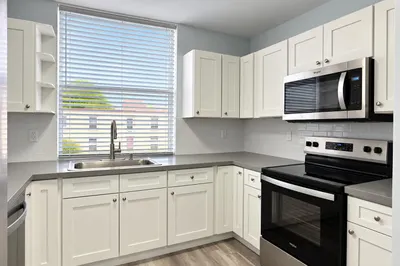 9 WILLOWBROOK Lane #208 1
