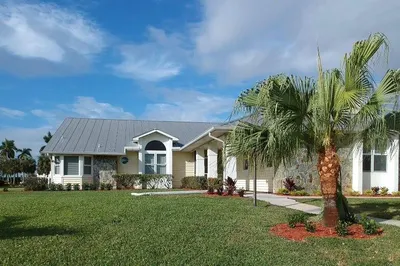 2558 NW Wide River Cove 1