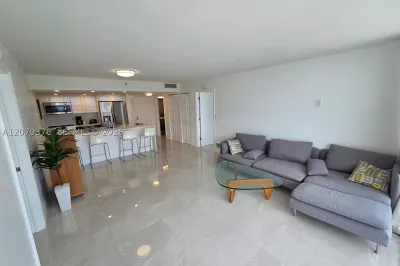 7601 E Treasure Dr #1902 1