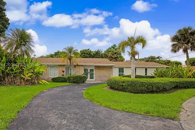 7100 SW 119th St 0 1