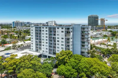 6900 Bay Dr #11G 1